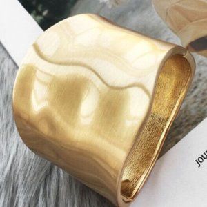 CUFF Wide Statement Brushed Gold Tone Hinged Large Cuff Bangle Bracelet NWOT